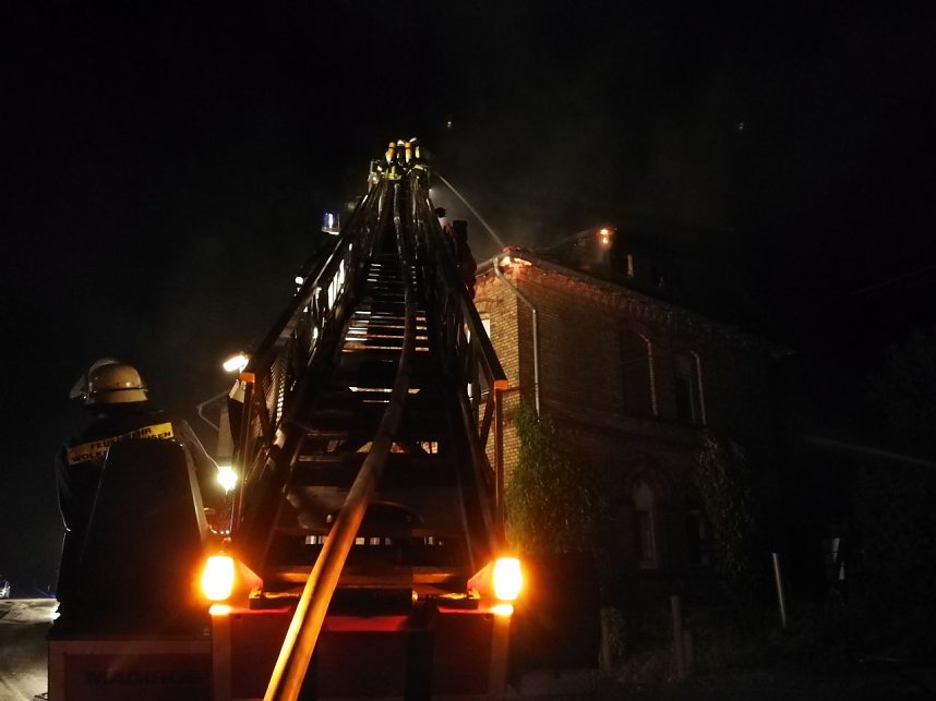 Geb&auml;ude brannte in Wolkramshausen