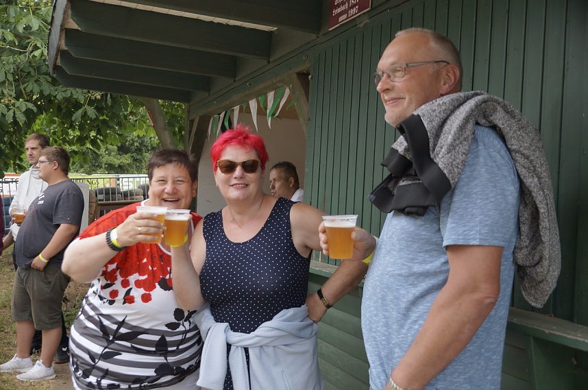 Qualmende Reifen und jede Menge Spa&szlig;