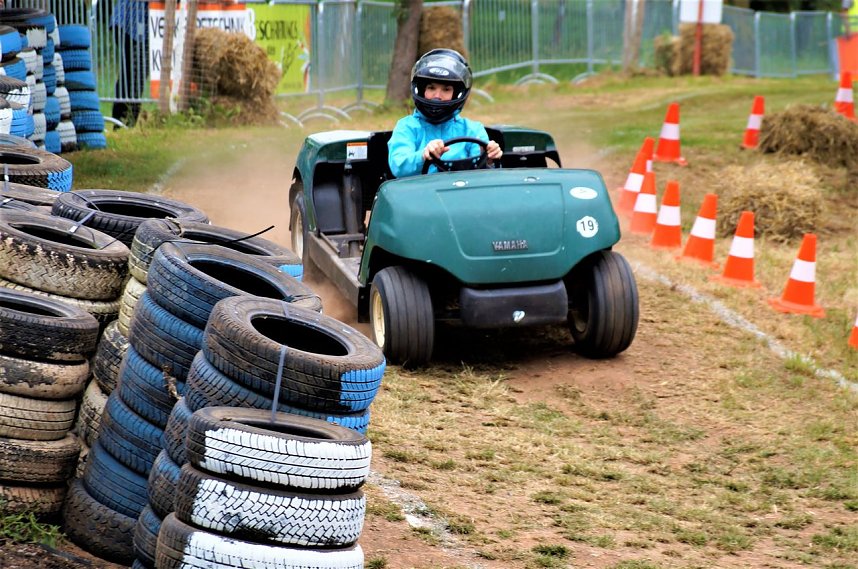 Qualmende Reifen und jede Menge Spa&szlig;