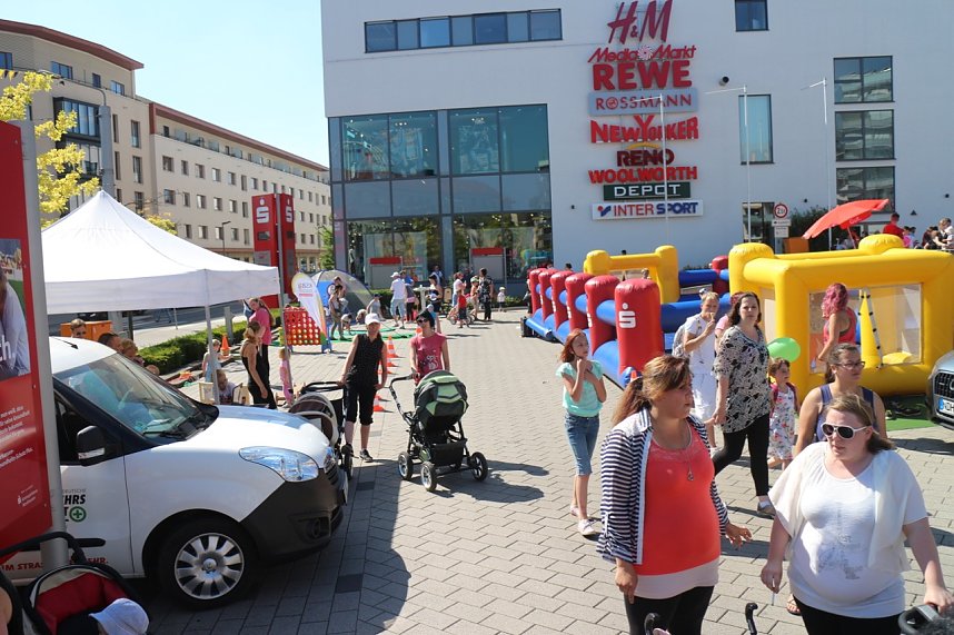 Knax-Kinderfest auf dem Parkplatz der Kreissparkasse Nordhausen