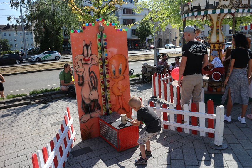 Knax-Kinderfest auf dem Parkplatz der Kreissparkasse Nordhausen