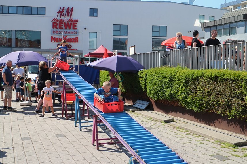 Knax-Kinderfest auf dem Parkplatz der Kreissparkasse Nordhausen