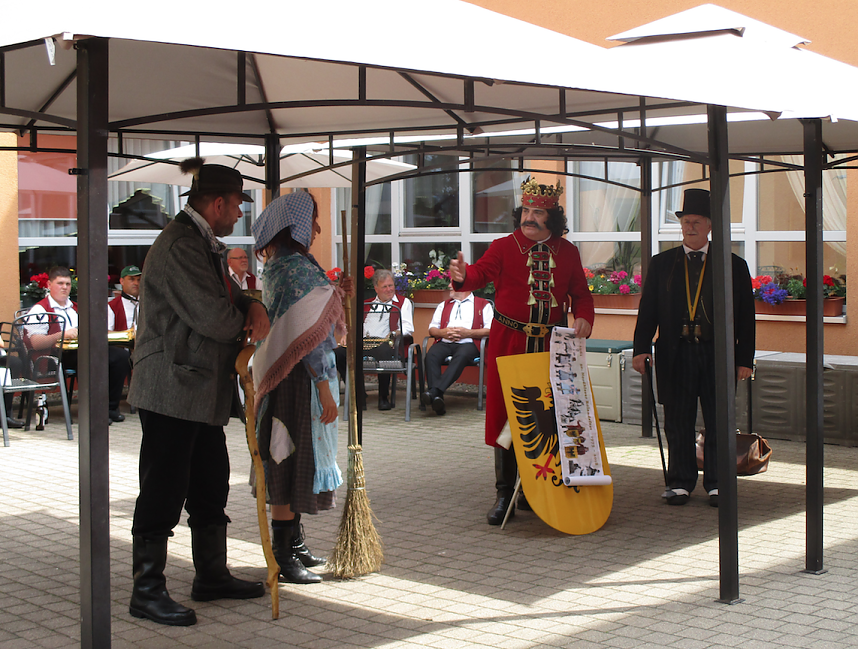 Rolandgruppe zu Besuch im Arnold-Heim