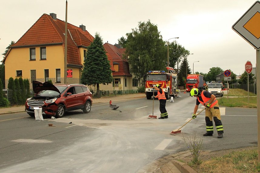 Unfall auf der Helmestra&szlig;e