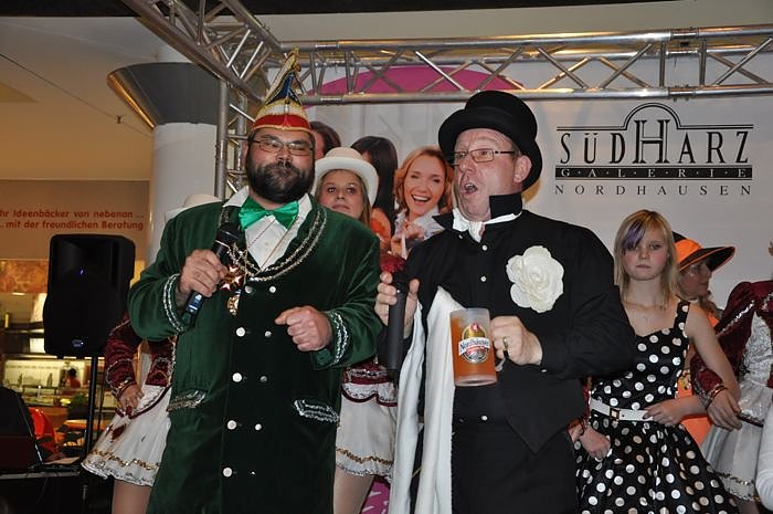 Karneval in der Galerie