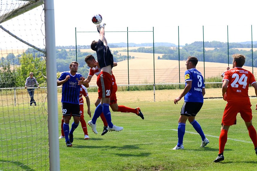 Wacker verliert Test gegen Saarbr&uuml;cken