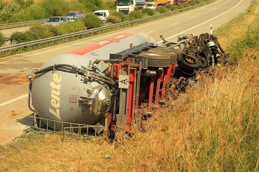 Ein Toter bei Unfall auf der A 38