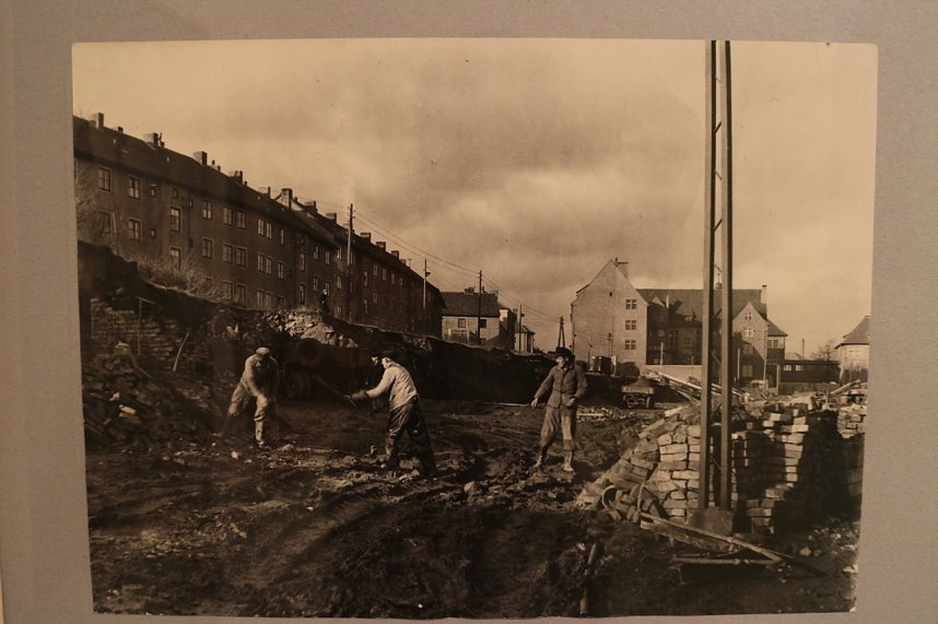 Reich bebildert - die Flohburg zeigt eine Ausstellung zum Wiederaufbau Nordhausens