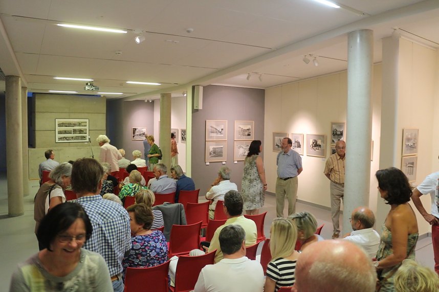 Reich bebildert - die Flohburg zeigt eine Ausstellung zum Wiederaufbau Nordhausens