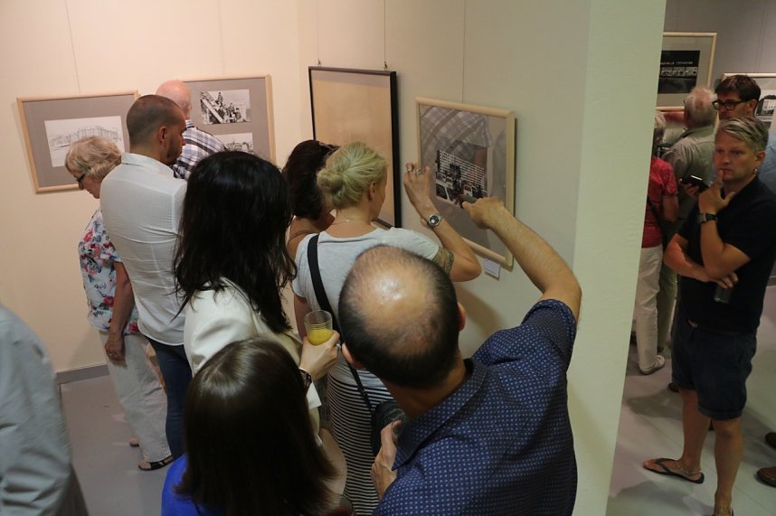 Reich bebildert - die Flohburg zeigt eine Ausstellung zum Wiederaufbau Nordhausens