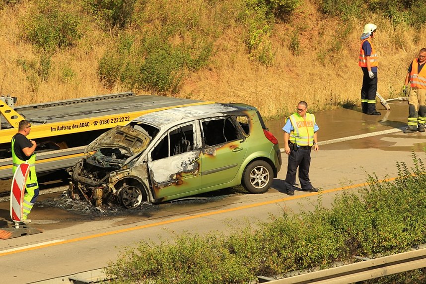 Feuerwehren im Einsatz auf der A38