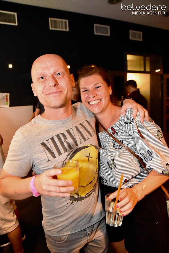 In den Sonntag hinein wurde in Nordhausen nicht nur auf den Pl&auml;tzen und Stra&szlig;e in der Innenstadt gefeiert, nach dem Ende Altstadtfest-Samstags ging es im Jugendclubhaus weiter... 