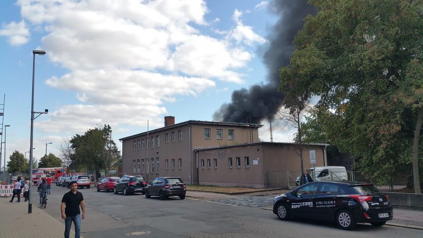 Gro&szlig;brand auf Bahnhofsgel&auml;nde