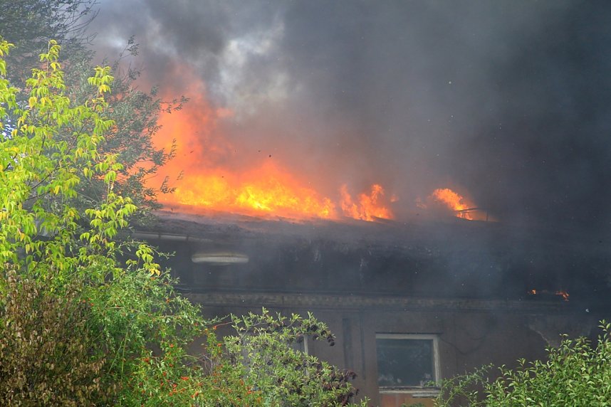 Gro&szlig;brand auf Bahnhofsgel&auml;nde