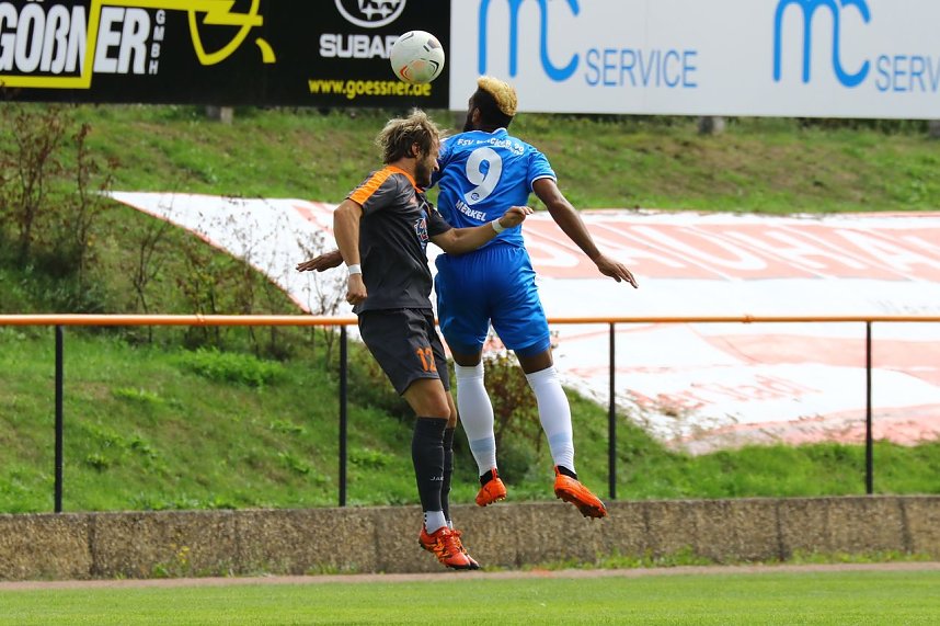 Entscheidung im Elfmeter-Schie&szlig;en