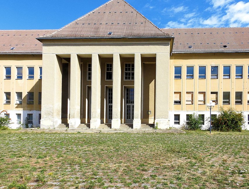 Erst Nazis, dann die SED