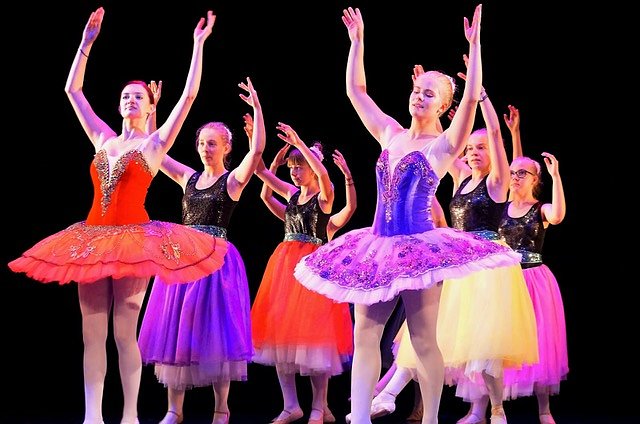 Tanzstudio Radeva beim Theaterfest