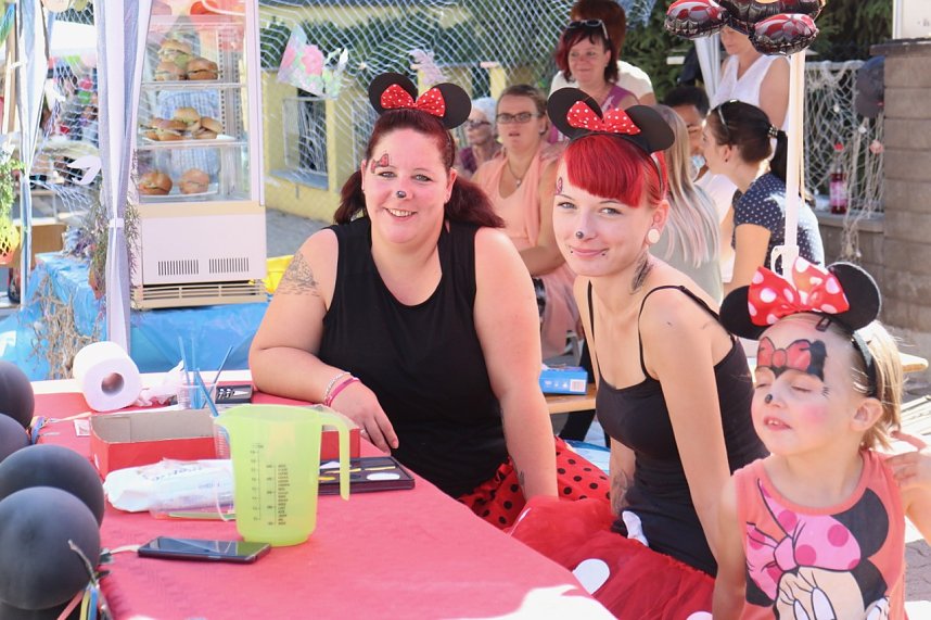 Stra&szlig;enfest der pro vita Akademie