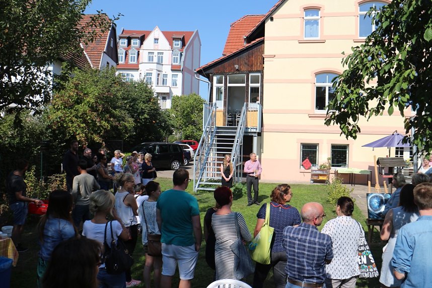 Zwei H&auml;user ein Dach - aus dem "MeGeHa" und dem "Haus der Kinder" wird das "Haus der Generationen"