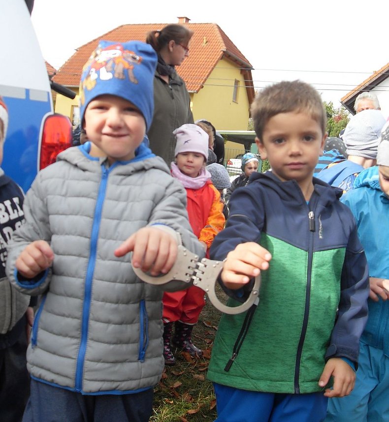 Besuch von Feuerwehr und Polizei