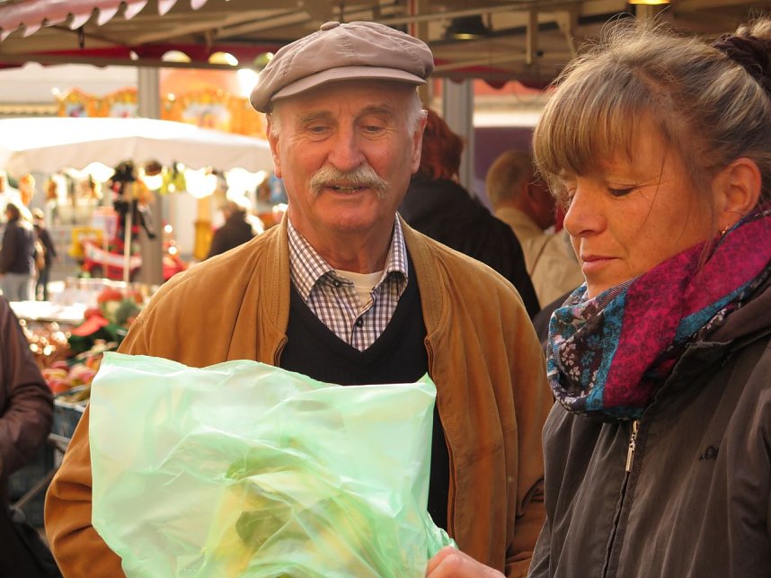 Buntes Treiben auf dem Nordh&auml;user "Marktplatz"