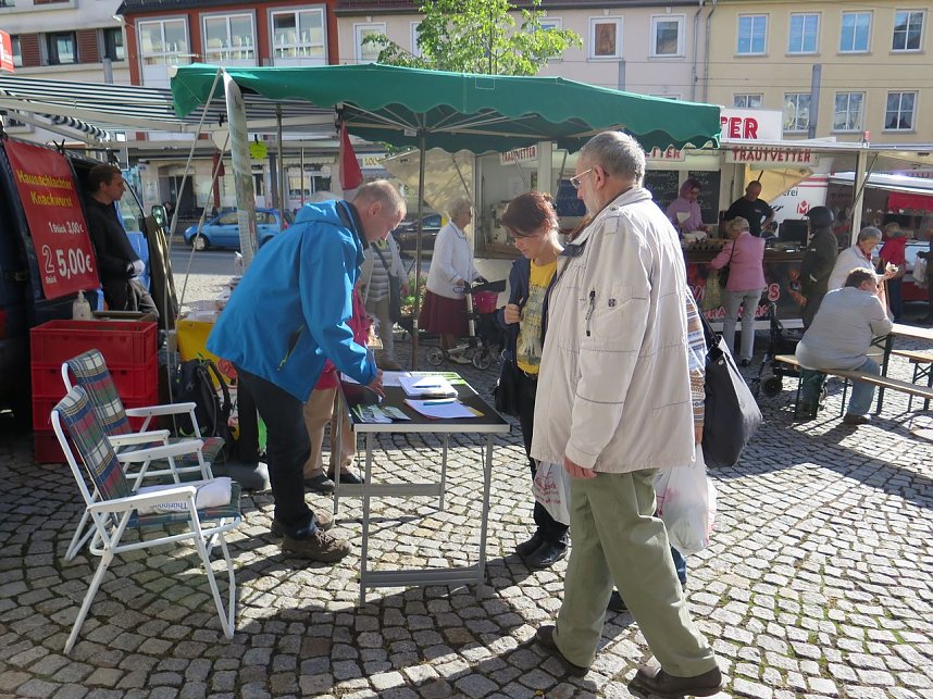 Buntes Treiben auf dem Nordh&auml;user "Marktplatz"