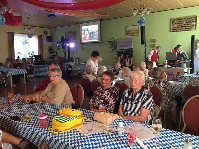 G&uuml;nzerode feierte seinen 830. Geburtstag