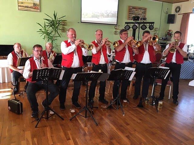 G&uuml;nzerode feierte seinen 830. Geburtstag