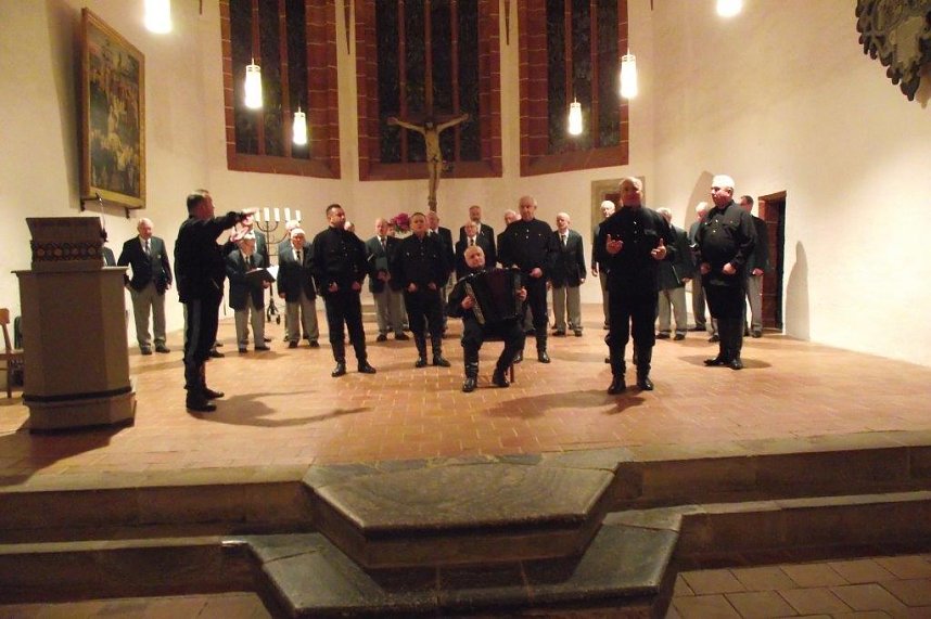 In der Blasiikirche begeisterten gestern der Chor der Ural-Kosaken und der Nordh&auml;user M&auml;nnerchor