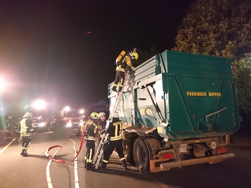 Proben f&uuml;r den Ernstfall: Feuerwehrausbildung in Neustadt