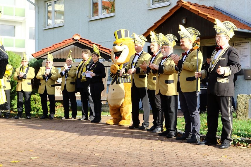 Schl&uuml;ssel &uuml;bergeben