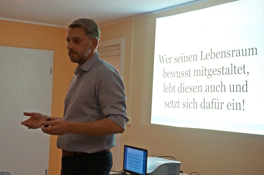 Einwohnerversammlung in Harzungen