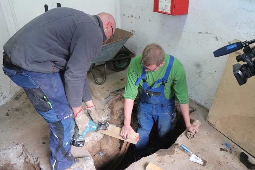 Wasserrohrbruch am Nordh&auml;user Theater wird behoben
