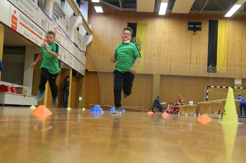 Zweiter Sensomotorischer Test in der Nordh&auml;user Ballspielhalle