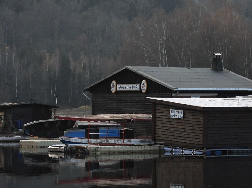 Wenig Wasser in der Talsperre
