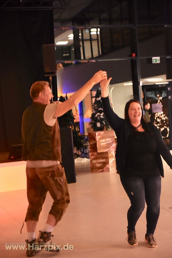 H&uuml;ttengaudi bei Autohaus Peter