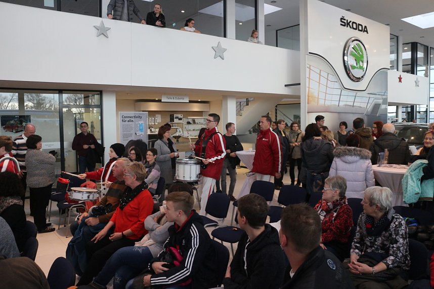 Singen, tanzen, spielen in der Skoda-Autowelt