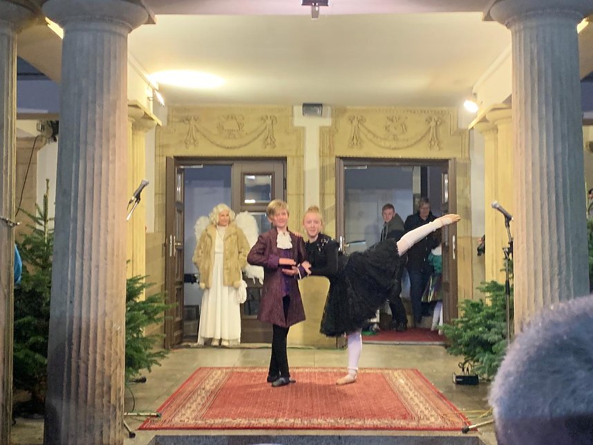 Das Jahr 2018 l&auml;sst das Tanzstudio Radeva wieder traditionell mit dem Ballettm&auml;rchen ausklingen und verspricht allen Zuschauern eine wundersch&ouml;ne Auff&uuml;hrung.