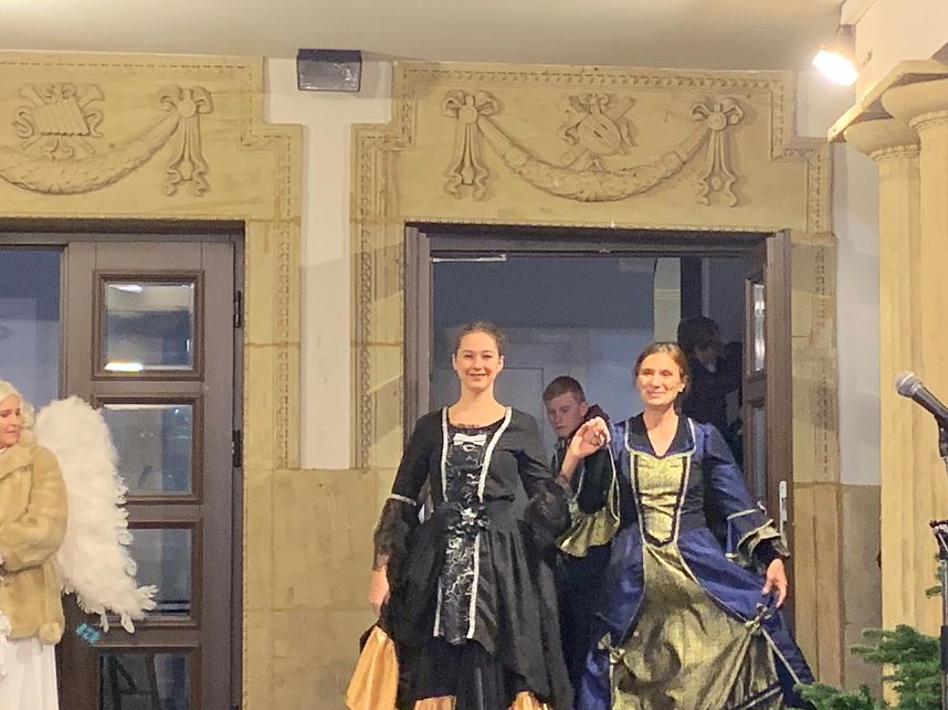 Das Jahr 2018 l&auml;sst das Tanzstudio Radeva wieder traditionell mit dem Ballettm&auml;rchen ausklingen und verspricht allen Zuschauern eine wundersch&ouml;ne Auff&uuml;hrung.