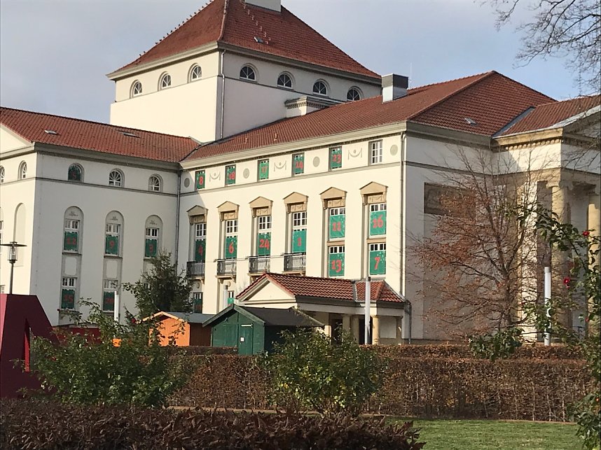 Das Jahr 2018 l&auml;sst das Tanzstudio Radeva wieder traditionell mit dem Ballettm&auml;rchen ausklingen und verspricht allen Zuschauern eine wundersch&ouml;ne Auff&uuml;hrung.