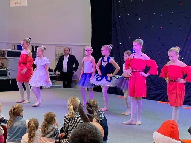 Das Jahr 2018 l&auml;sst das Tanzstudio Radeva wieder traditionell mit dem Ballettm&auml;rchen ausklingen und verspricht allen Zuschauern eine wundersch&ouml;ne Auff&uuml;hrung.