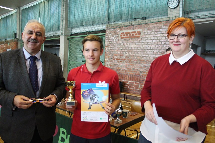 Am vergangenen Mittwoch trafen sich acht Schulmannschaften des Landkreises Nordhausen um das Kreisfinale im Tischtennis der WK I � IV auszutragen