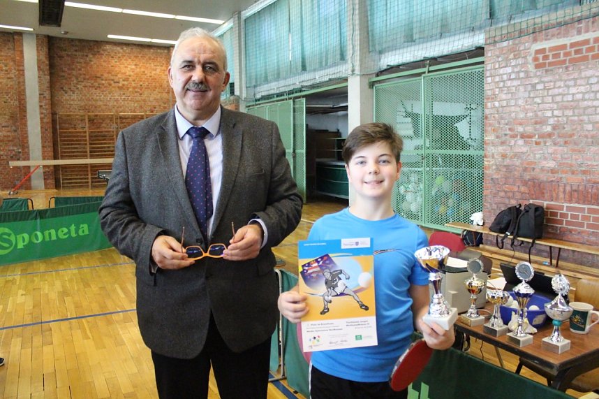 Am vergangenen Mittwoch trafen sich acht Schulmannschaften des Landkreises Nordhausen um das Kreisfinale im Tischtennis der WK I � IV auszutragen