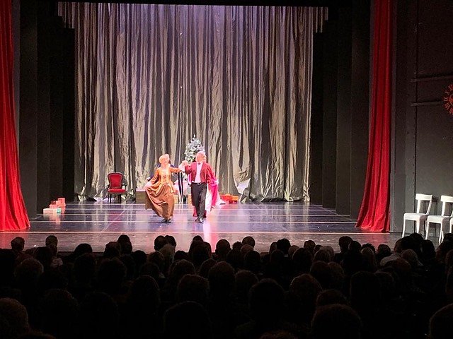 Die Eleven des Tanzstudio Radeva brachten die Geschichte von Clara und ihrem Nussknacker auf die B&uuml;hne