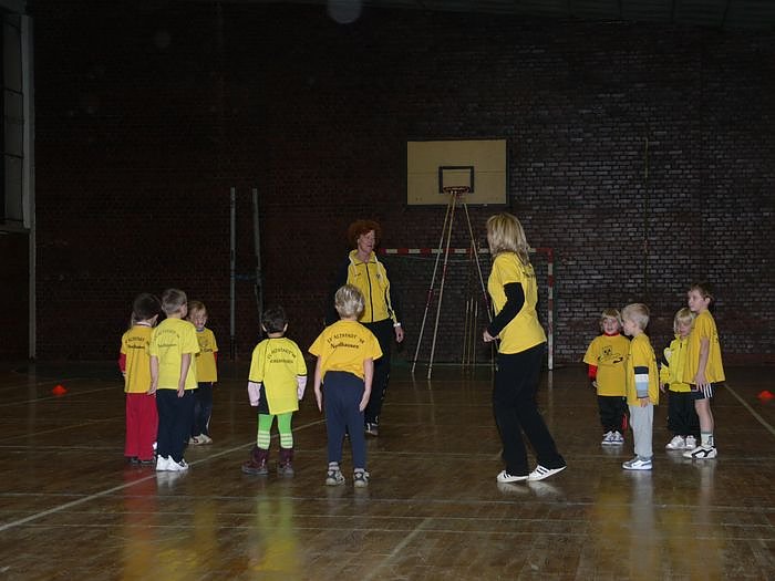 Halle &uuml;bergeben