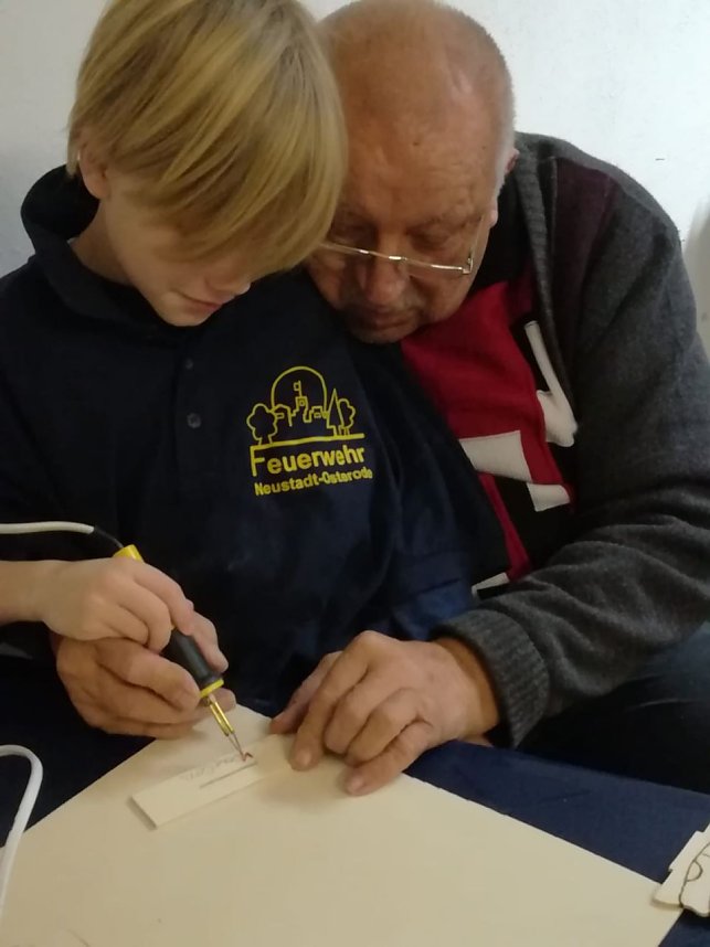 Lebendiger Adventskalender in Harztor