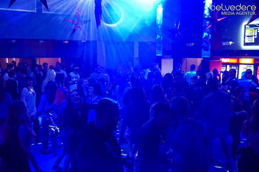 Party im Jugendclubhaus in Nordhausen - der Samstag