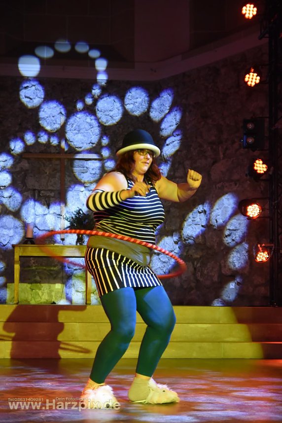 Drei Salto f&uuml;r Aschenbr&ouml;del