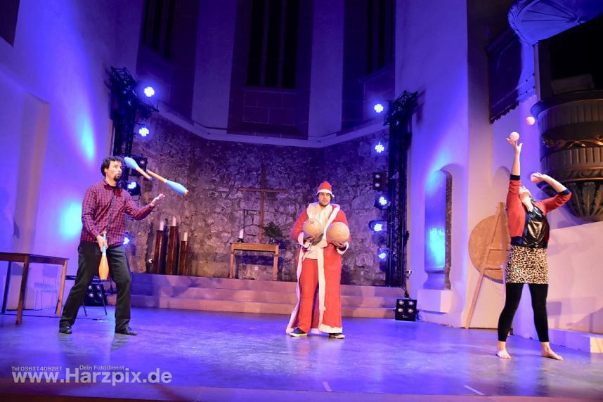 Drei Salto f&uuml;r Aschenbr&ouml;del