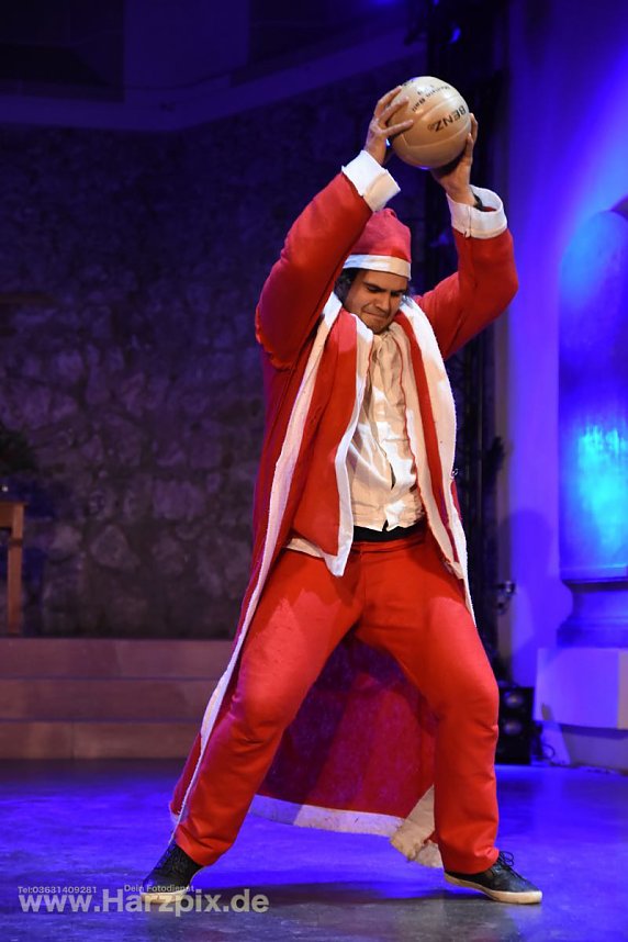 Drei Salto f&uuml;r Aschenbr&ouml;del